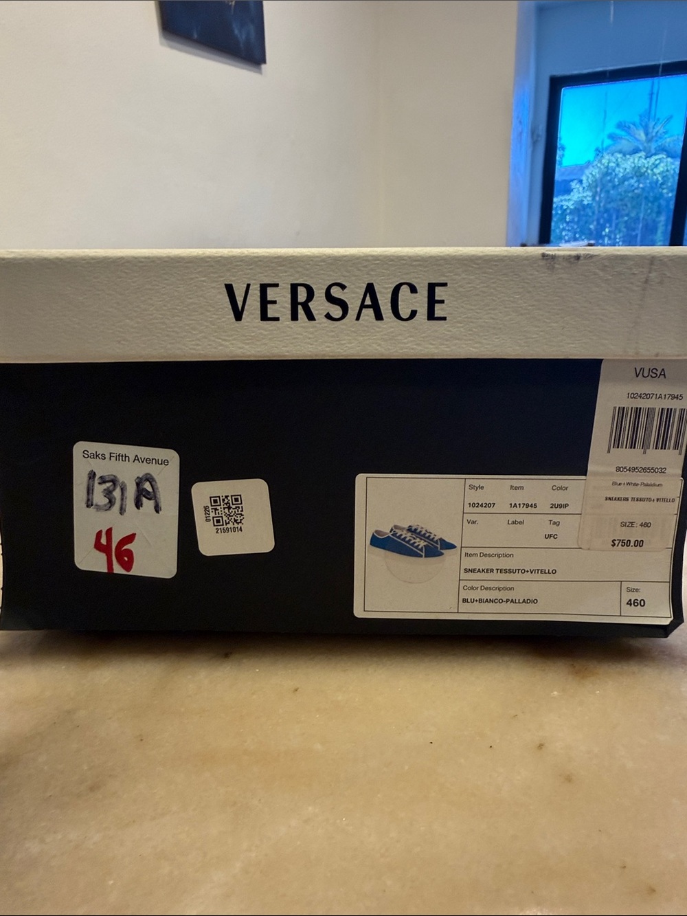 Versace canvas . Never warn